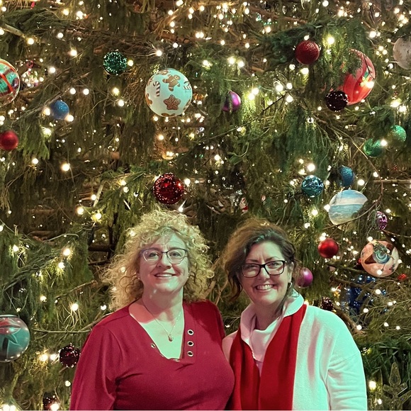 Meet your Posher, Amy - Picture 1 of 1